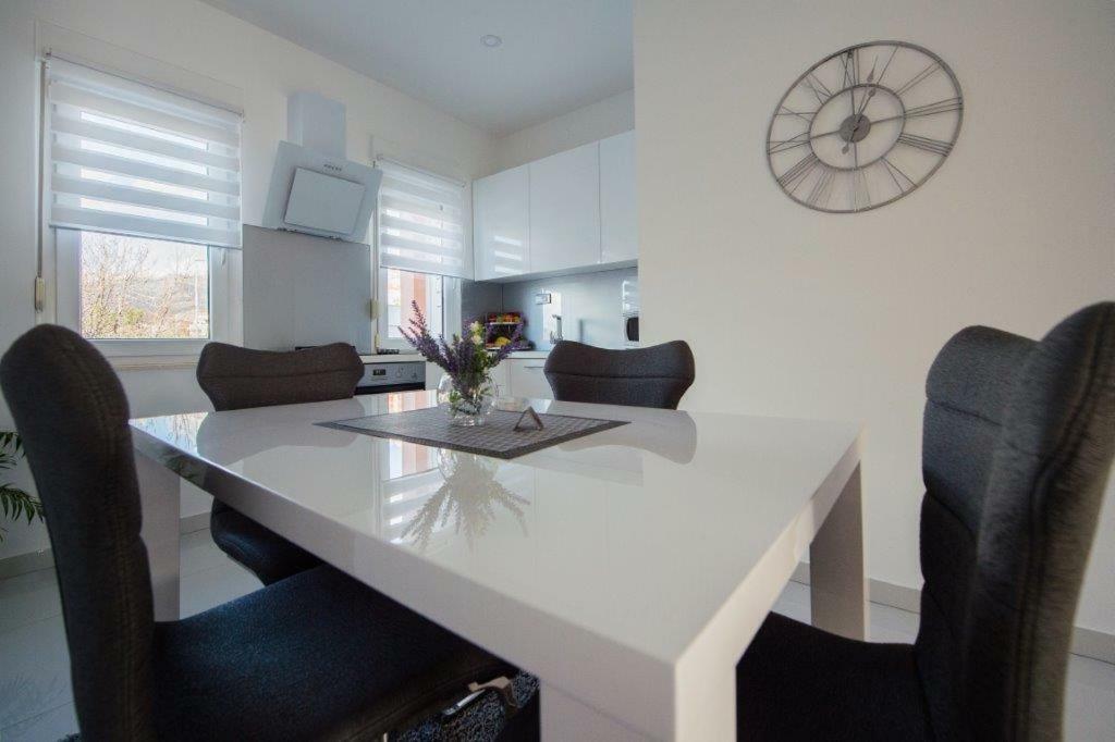 Apartment Sunce Подстрана Экстерьер фото